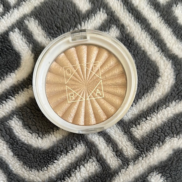 OFRA Other - OFRA Highlighter Rodeo Drive